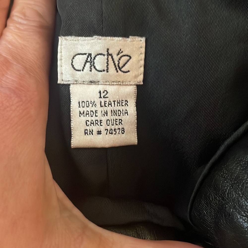 NWO l Cache GORGEOUS ! Black Lambs Leather Flare pants size 12 LIKE NEW $500 - Picture 6 of 9